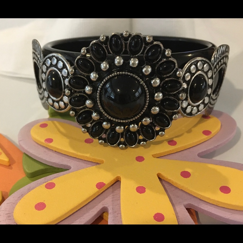 Bangle Bracelet with Southwest Motif - Picture 4 of 5
